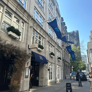 Saint-sulpice Hotel Montreal