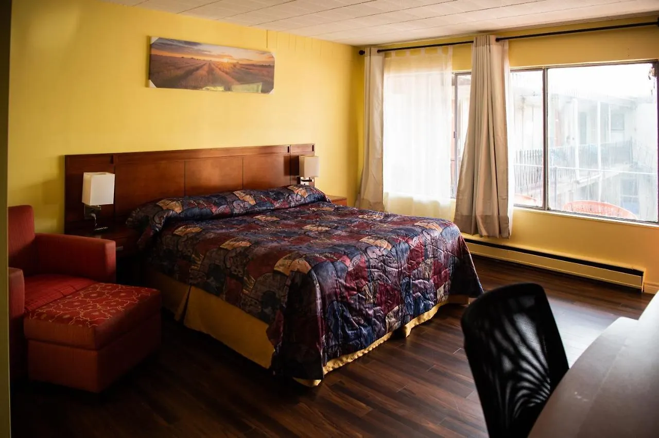 Advance Inn Niagara Falls 2*,