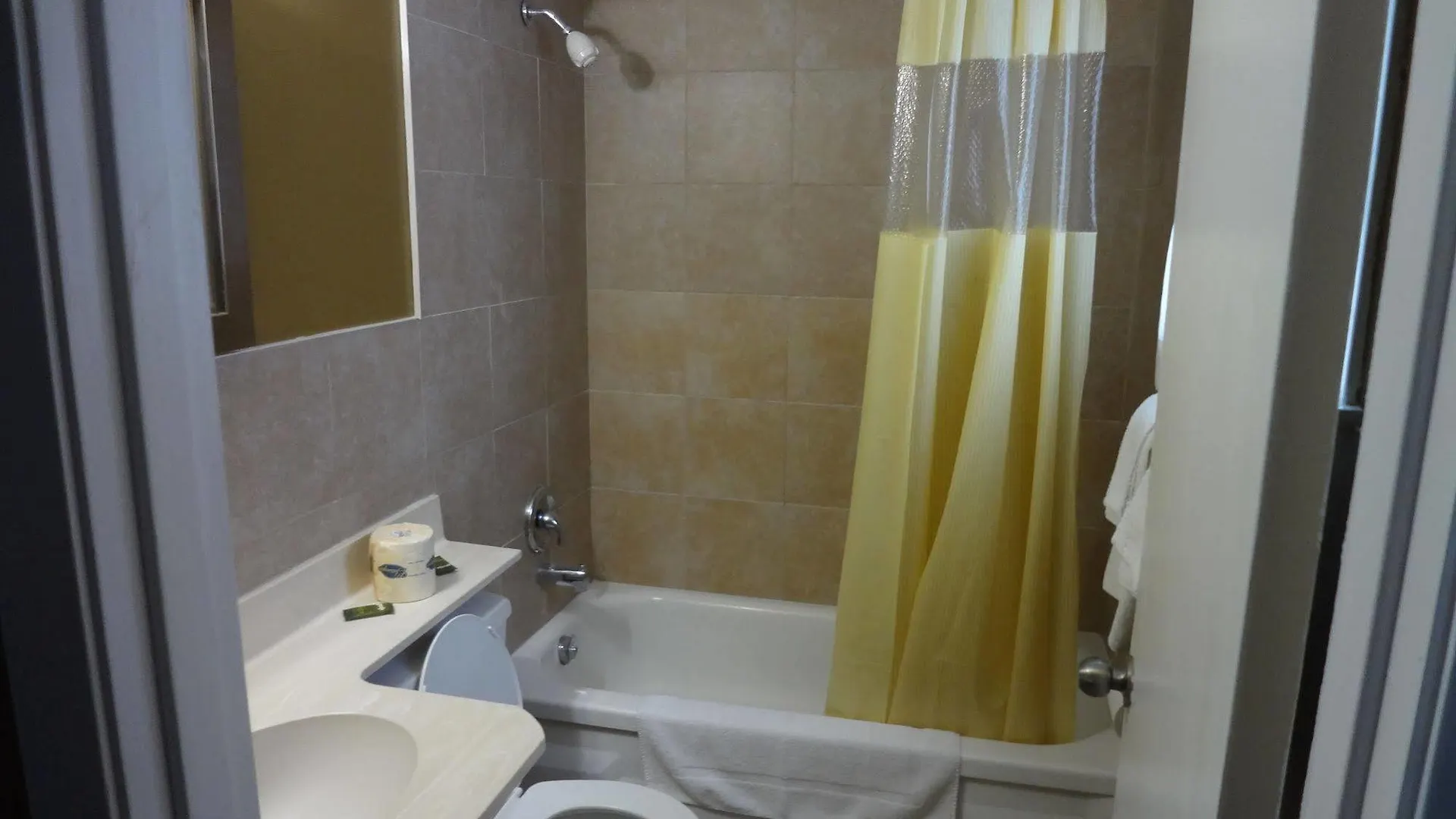 Advance Inn Niagara Falls Canada